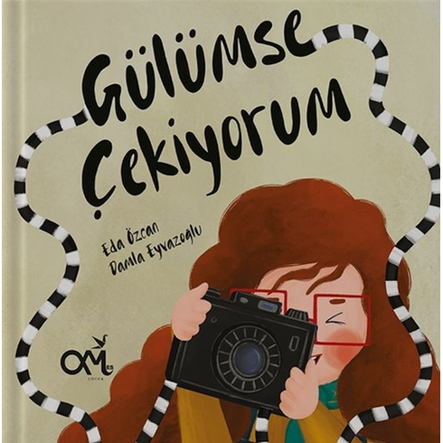 Gülümse Çekiyorum Eda Özcan, Damla Eyvazoğlu